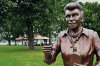 lucille-ball-statue-1204276438.jpg
